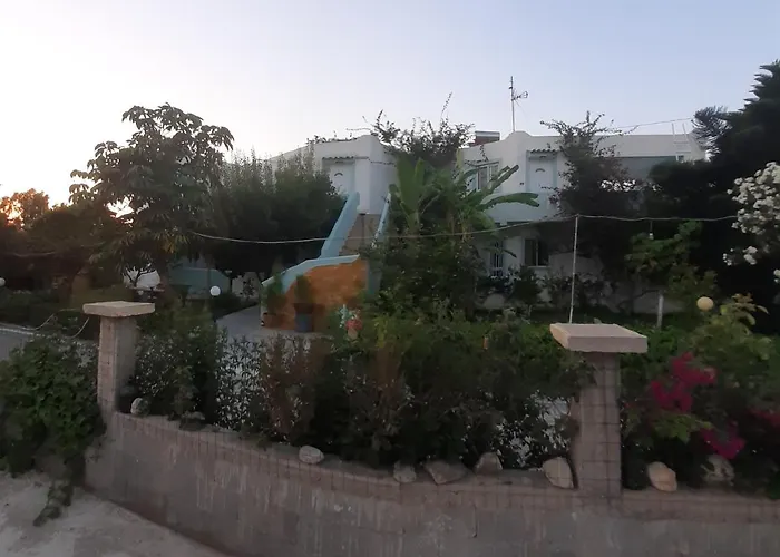 Zikas Apartments